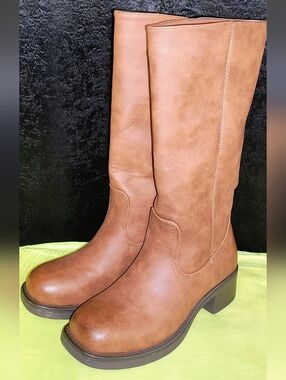 Versona Classic Tall Women's Riding Boots in Brown Size 7.5